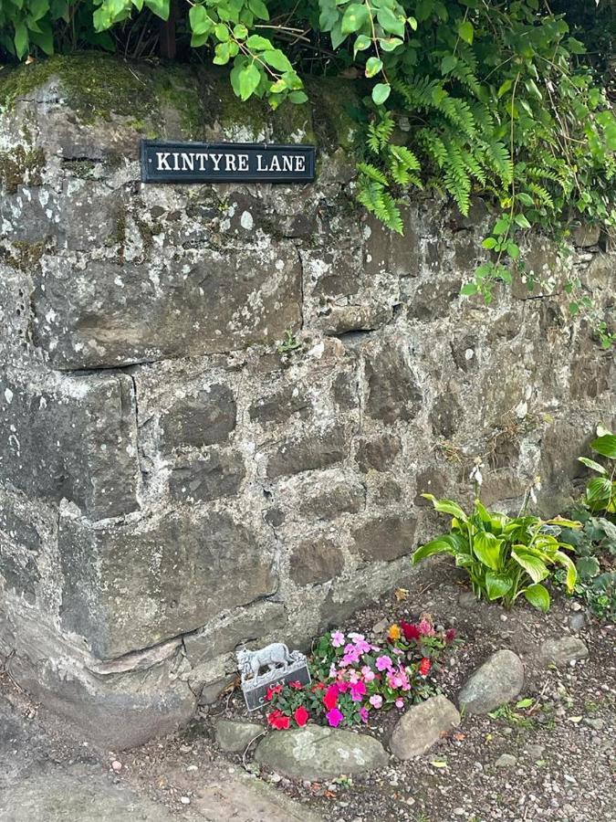 Pretty Ground Cottage In Comrie Exterior foto